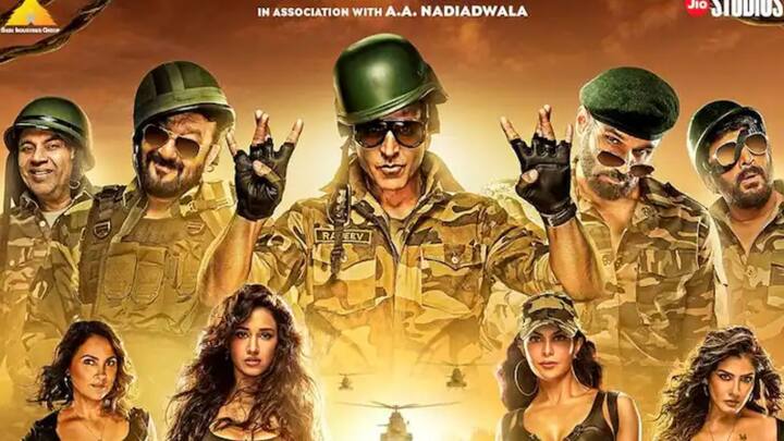 'ওয়েলকাম টু দ্য জঙ্গল' দেখে হাসিতে কুটোপাটি খাওয়ার অপেক্ষায় দর্শক। 'ওয়েলকাম' ফ্র্যাঞ্চাইজির এই ছবি ২০ ডিসেম্বর মুক্তি পাওয়ার কথা। অভিনয়ে একাধিক তারকা।