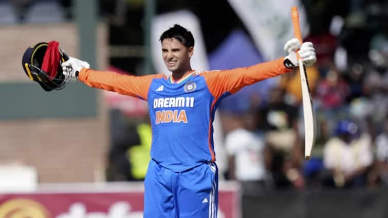 Indian Cricket Player Abhishek Sharma talk about pat cummins captaincy SRH in IPL Abhishek Sharma: 