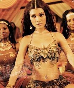 एक गलती की वजह से बर्बाद हुआ करियर, 6 महीने जेल में भी रहीं, जानें कहां गायब हैं ‘साकी-साकी गर्ल’?