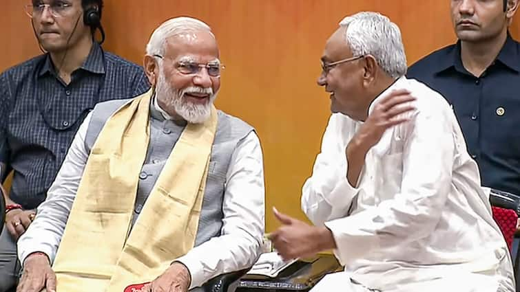 Bihar Special Category Nitish Kumar NDA Ghar Wapsi Bags State Special Package Modi 'Special Category' Eludes Bihar, But Nitish Kumar's NDA 'Ghar Wapsi' Bags State Special Package