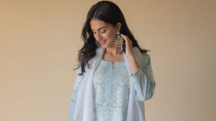 Limit Wear: While it might be tempting to flaunt your beautiful Chikankari kurta during the monsoon, try to limit wearing these delicate pieces during heavy downpours. Opt for water-resistant fabrics like cotton or polyester during peak monsoon months. (Image source: Pinterest/ Old Marigold)