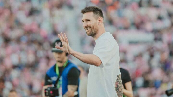 এই চোটের কারণেই মাঝ সপ্তাহে মেসিকে মেজর লিগ সকারের অলস্টার ম্যাচে খেলতে দেখা যাবে না।