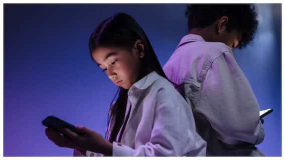 ਬੱਚਾ ਰੋਟੀ ਖਾਣ ਵੇਲੇ ਕਰੇ ਮੋਬਾਇਲ ਦੀ ਜ਼ਿੱਦ ਤਾਂ ਅਪਣਾਓ ਇਹ ਤਰੀਕਾ