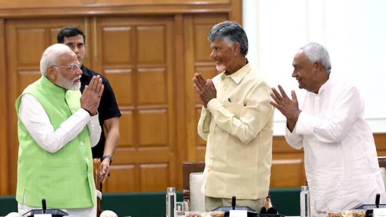 Budget 2024 Highlights Bihar Andhra Pradesh Receives Financial Support FM Nirmala Sitharaman Budget 2024: ஆந்திராவுக்கு ரூ.15,000 கோடி; பீகாருக்கு 26,000 கோடி: சிறப்பு நிதியால் சிறப்பாக கவனித்த மத்திய பட்ஜெட்!