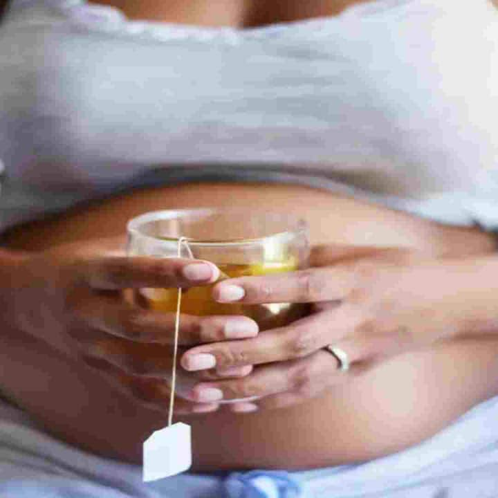 If you have diabetes, it is better to stay away from sweet tea. Consult your health professional about how much tea you should or should not drink during pregnancy. According to experts, women should not consume more than 50 to 100 mg of tea or coffee per day during pregnancy.