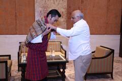 Gandhinagar: ભૂતાનના રાજાને સીએમ ભૂપેન્દ્ર પટેલે ભેટમાં આપી કચ્છની ભુજોડી શાલ