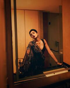 Sobhita dhulipala:  నల్లచీరలో  'మేడ్ ఇన్ హెవెన్ 2' బ్యూటీ శోభితా ధూళిపాళను చూస్తే రెప్పవేయడం మర్చిపోతారు!