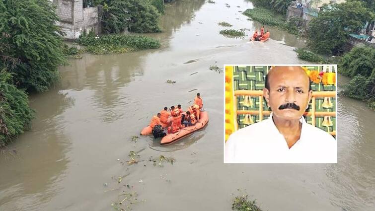 Narasapuram: ఎంపీడీవో మిస్సింగ్: కాలువలో దొరికిన మృతదేహం - ఫ్యామిలీకి మెసేజ్ పెట్టి ఆత్మహత్య Narasapuram MPDO Venkataramana rao dead body found in Elur canal after 8 days of missing Narasapuram: ఎంపీడీవో మిస్సింగ్: కాలువలో దొరికిన మృతదేహం - ఫ్యామిలీకి మెసేజ్ పెట్టి ఆత్మహత్య