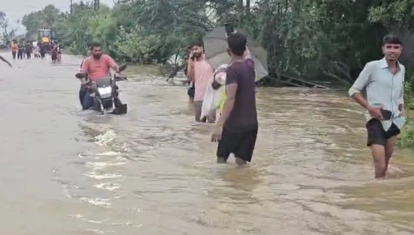 Surat Rains: સુરતમાં ખાડીપુરની સ્થિતિએ લોકોની ચિંતા વધારી, હવામાન વિભાગની આગાહીને લઈ તંત્ર એલર્ટ