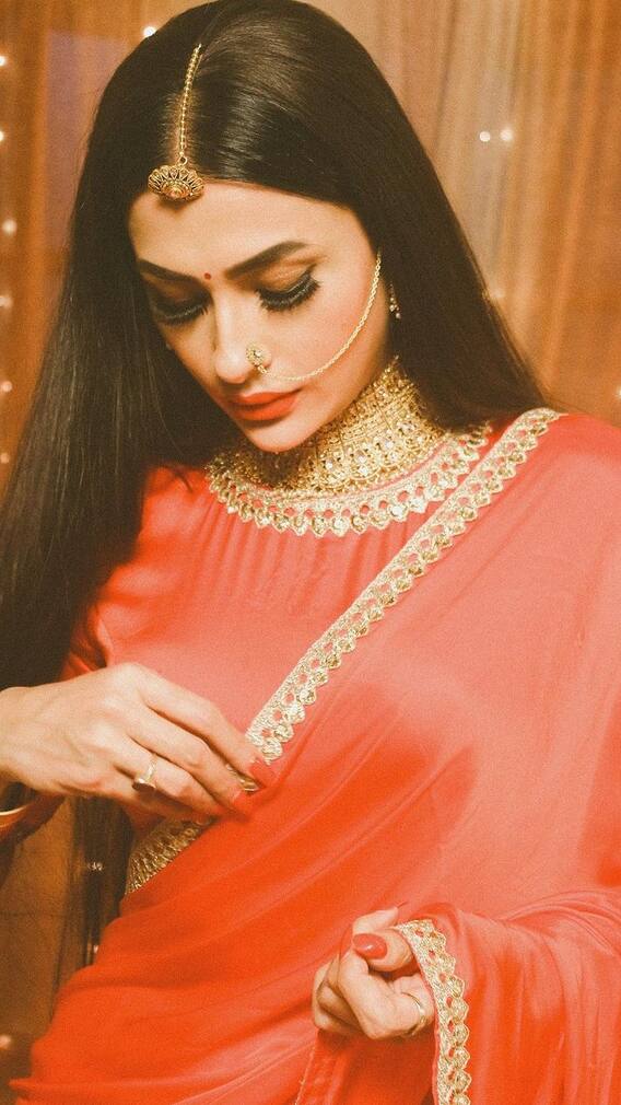 शादीशुदा होकर भी इस हसीना का था 7 साल छोटे लड़के से चक्कर