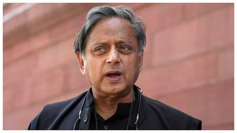 Union Budget 2024 India congress leader shashi tharoor said budget is underwhelming on union budget 2024 'आम लोगों के लिए नहीं है कुछ खास...'बजट पर शशि थरूर ने साधा मोदी सरकार पर निशाना