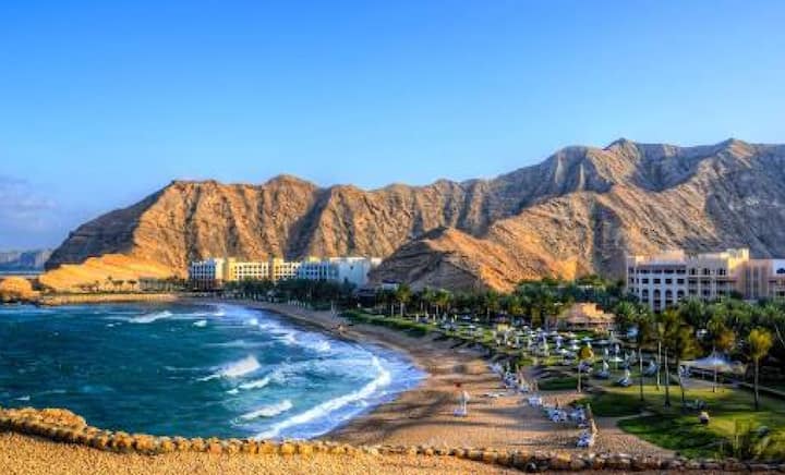 Oman: People do not have to pay income tax in the Gulf country Oman. The citizens of Oman spend their money on themselves. Oman is considered strong because of oil and gas.