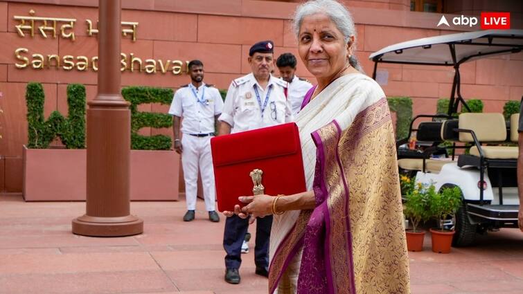 Union Budget 2024 India Nirmala Sitharaman creates history know more about indian Budget Budget 2024: वित्त मंत्री निर्मला सीतारमण ने तोड़ा रिकॉर्ड, साल दर साल बनाती रही हैं कीर्तिमान 