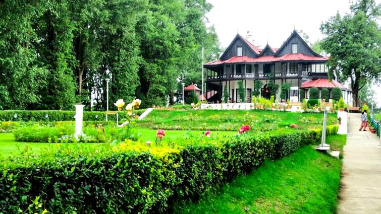 Shimla Rashtrapati Niwas Big Changes Dham will be Served in Taur Pattal in President Residence ANN Shimla Rashtrapati Niwas: बड़े बदलाव की तरफ तेजी से बढ़ रहे कदम, राष्ट्रपति निवास में भी टौर के पत्तल में परोसी जाएगी धाम