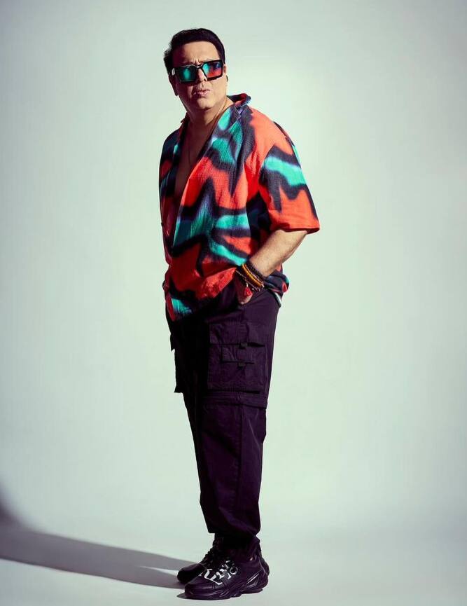 मीडिया रिपोर्टनुसार, गोविंदाचे रायगडमध्ये एक आलिशान फार्महाऊस देखील आहे.