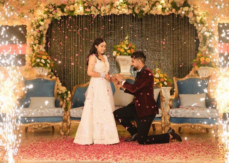 Cricketer Engagement: ਇਸ ਭਾਰਤੀ ਆਲਰਾਊਂਡਰ ਨੇ ਕਰਵਾਈ ਮੰਗਣੀ, ਸ਼੍ਰੀਲੰਕਾ ਦੌਰੇ ਤੋਂ ਪਹਿਲਾਂ ਇੱਕ ਦਾ ਹੋਇਆ ਤਲਾਕ...