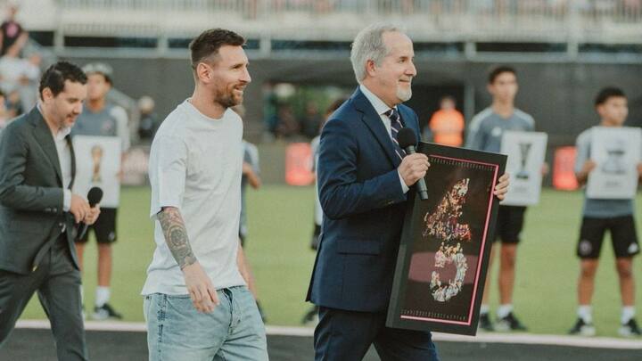 সুয়ারেজ এবং মেসি উভয়েই মায়ামিরই ক্লাব ইন্টার মায়ামির হয়ে খেলেন। তবে আপাতত উভয়েই মাঠের বাইরে রয়েছেন। কারণ চোট।