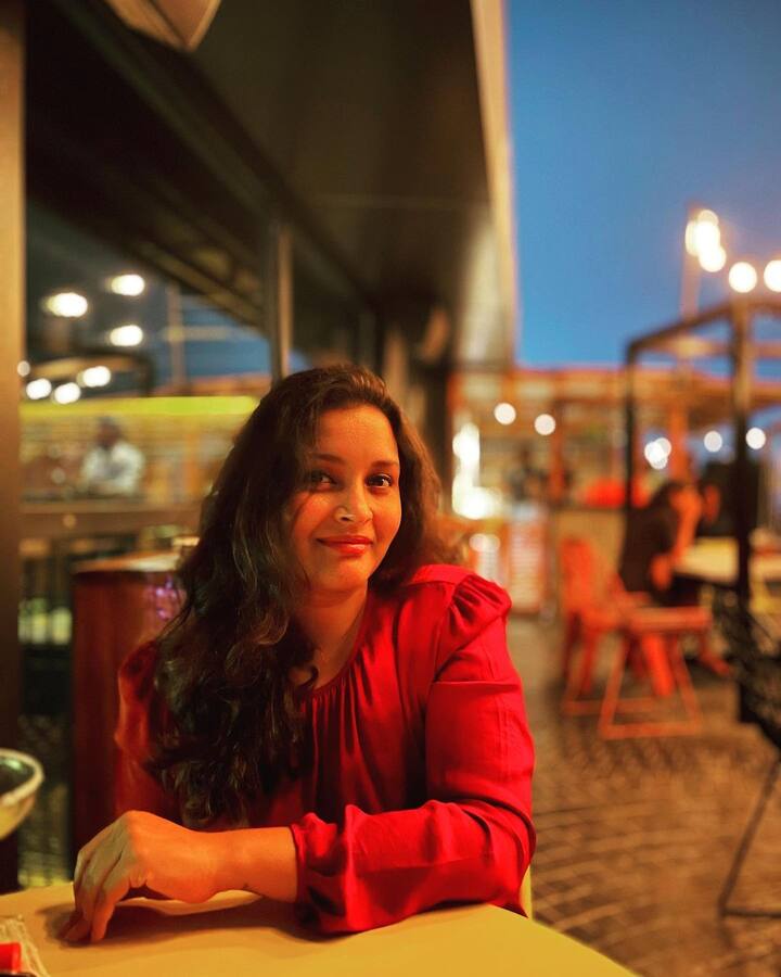 को-एक्ट्रेस रहीं दूसरी पत्नी रेणु देसाई से नामी तेलुगु फिल्म स्टार पवन कल्याण को दो बच्चे भी हुए.