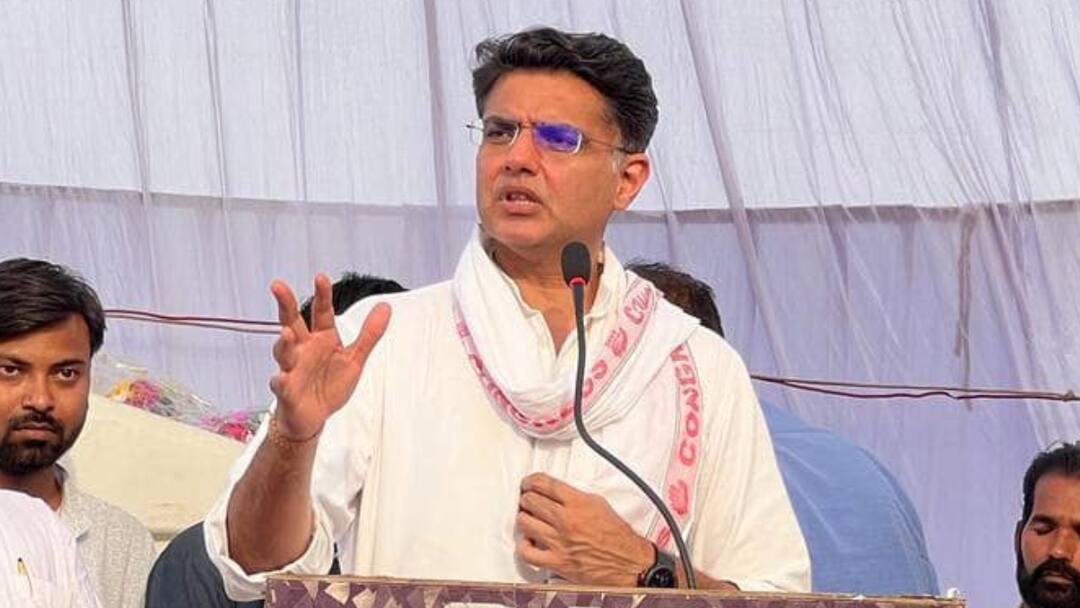 मुकेश भाकर के निलंबन पर भड़की कांग्रेस, सचिन पायलट बोले- 'विपक्ष से डरकर बीजेपी...' Sachin Pilot targeted BJP over suspension of Congress MLA Mukesh Bhakar from Rajasthan Assembly मुकेश भाकर के निलंबन पर भड़की कांग्रेस, सचिन पायलट बोले- 'विपक्ष से डरकर बीजेपी...'