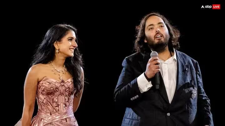 Anant Ambani Marriage: અનંત રાધિકાના લગ્નમાં અંબાણી પરિવારે ઘણો ખર્ચ કર્યો હતો. અંબાણી પરિવારે લગ્નમાં તમામ મહેમાનોને ખૂબ જ મોંઘી ભેટ આપી હતી, જેની કિંમત લાખો કરોડોમાં છે.