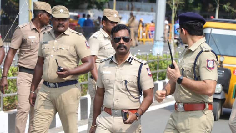 Chennai's Additional Police Commissioner Traffic  Sudhakar IPS Warns Against Bribery, Vows Strict Action Sudhakar IPS : “லஞ்சம் - இதுதான் கடைசி எச்சரிக்கை – எல்லோருக்கும்தான்” போக்குவரத்து போலீசாரை எச்சரித்த சுதாகர் ஐபிஎஸ்..!