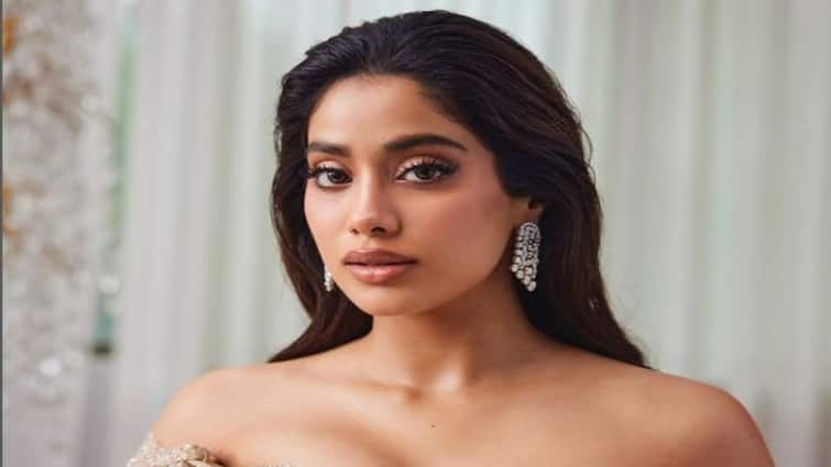 Janhvi Kapoor Shares She Called Out Paparazzi For Clicking Her From Behind