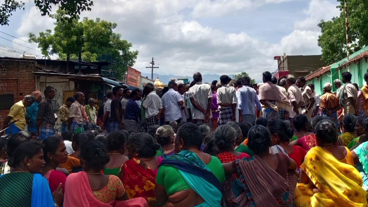 இறந்த நபருடைய உடலை வாங்காமல் உறவினர்கள் சாலை மறியலால் பரபரப்பு - போடியில் பரபரப்பு