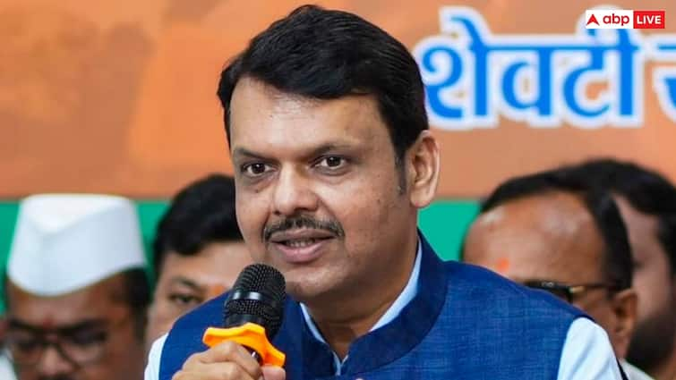 Devendra Fadnavis reacts to Manoj Jarange Patil accusations Why are you only targeting me मराठा आंदोलन के पीछे कौन? देवेंद्र फडणवीस बोले- 'मनोज जरांगे चला रहे विरोधियों का एजेंडा'