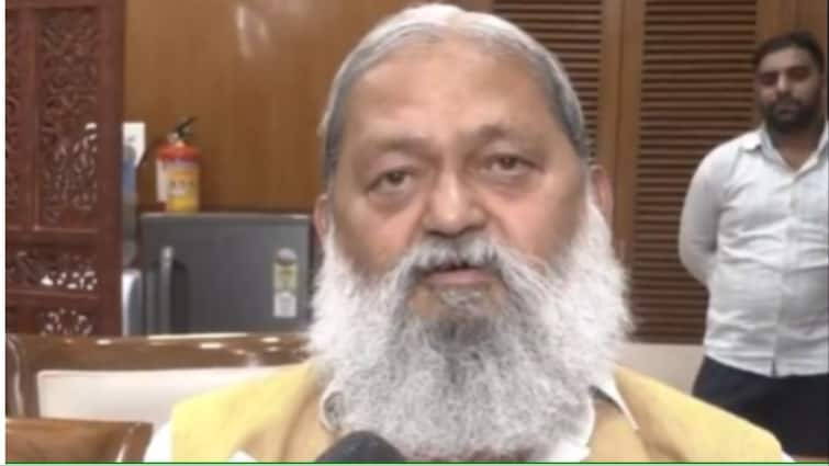 Haryana BJP Leader Anil Vij expressed his pain again said I am a mirror I say whatever I feel Anil Vij: हरियाणा के पूर्व मंत्री अनिल विज का फिर छलका दर्द, कहा- ‘मैं आइना हूं, जो मेरे सामने आता है...’