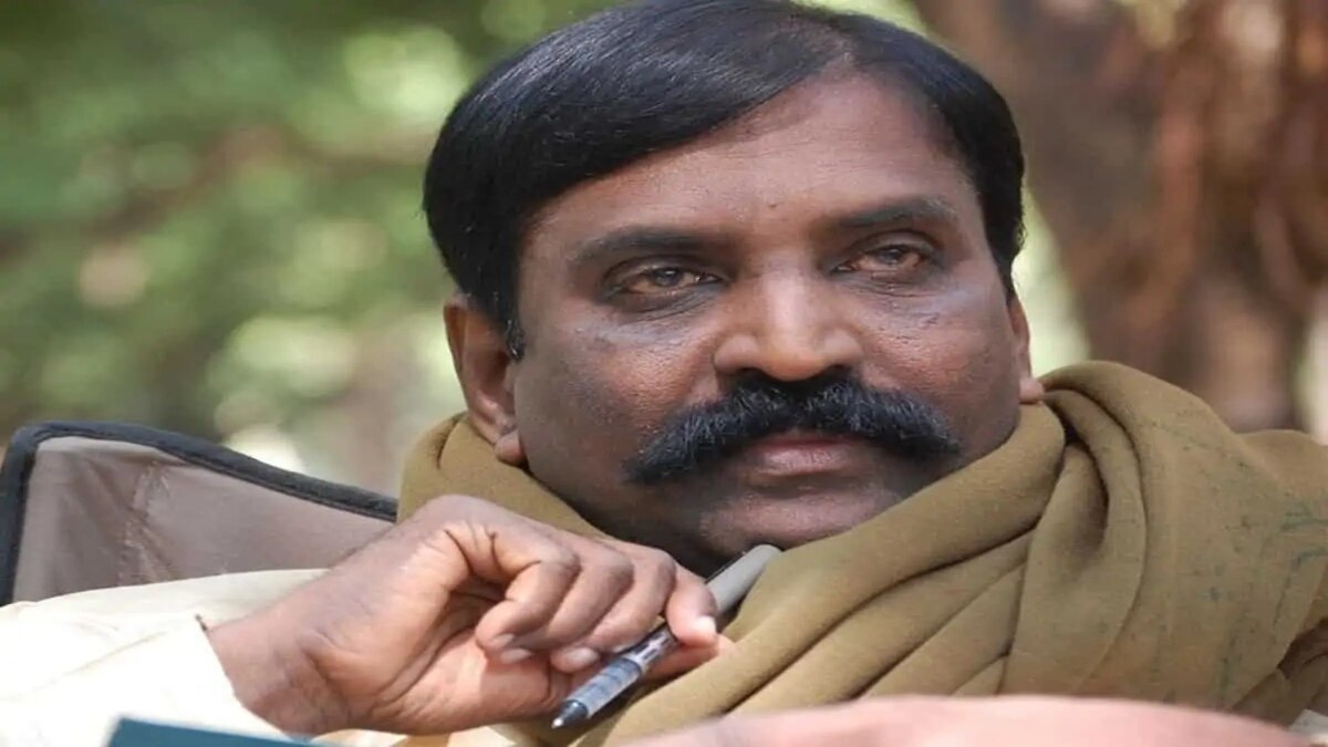 Vairamuthu on Budget:  “மழை மாண்பு தவறிவிட்டது; அறிந்தே செய்யும் அநீதி” - மத்திய அரசை கவிதையால் விமர்சித்த வைரமுத்து