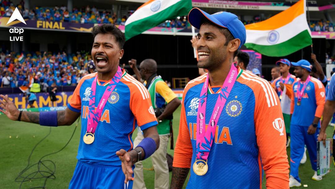 IND vs SL Suryakumar Yadav Hardik Pandya hugs each other amidst T20 captaincy controversy India vs Sri Lanka IND vs SL: হার্দিক-সূর্যকুমারের আলিঙ্গন! অধিনায়কত্ব নিয়ে দুই তারকার তিক্ততা কি পুরোটাই জল্পনা?