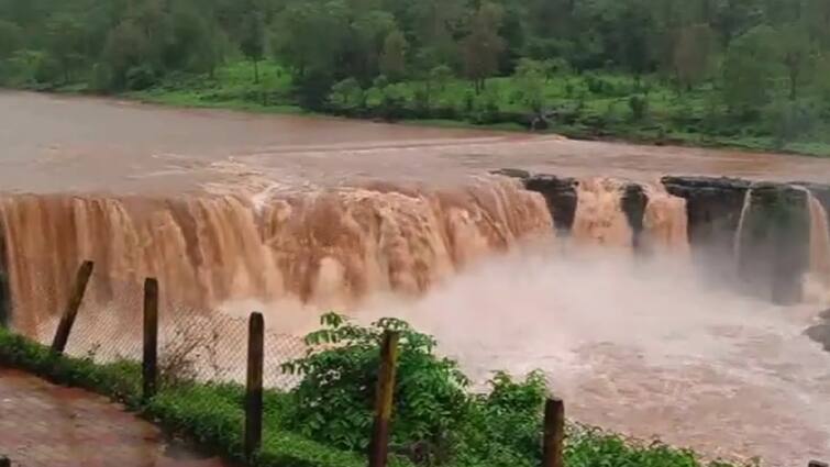 Seasonal Gira Waterfalls Swell As Heavy Monsoon Rains Lash Gujarat — WATCH Seasonal Gira Waterfalls Swell As Heavy Monsoon Rains Lash Gujarat — WATCH