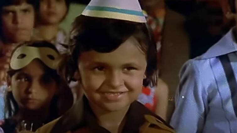 Sonu Nigam Viral Video As Child Actor In Film Ustadi Ustad Se Watch Here Birthday Trivia: Did You Know Popular Singer Sonu Nigam Started His Career As Child Actor? Watch Video