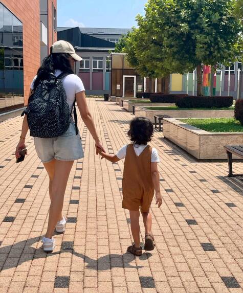 एक्ट्रेस ने एक वीडियो भी पोस्ट किया है. बता दें कि नताशा की पोस्ट पर हार्दिक पंड्या भी खुद को कमेंट करने से रोक नहीं पाए. इंडियन क्रिकेटर ने एक नहीं बल्कि दो-दो कमेंट किए हैं.