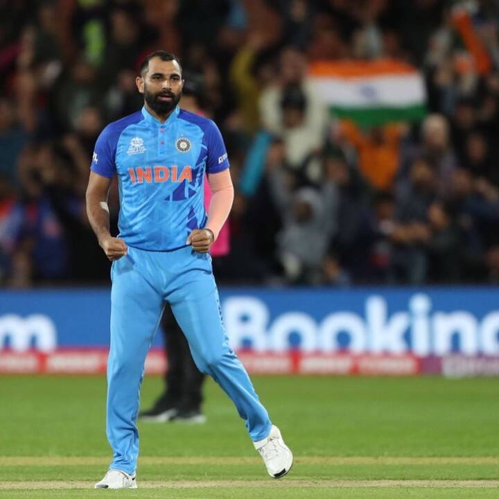 आपल्या आयुष्याबद्दल तक्रारी संपणार नाहीत. तुमची चांगली कामं किंवा तुमच्या आई वडिलांची चांगली कामं असतील. कारण विटांनी भरलेल्या ट्रकच्या धडकेत कारची स्थिती वाईट होती. पण चांगली कामं आपल्याला वाचवतात, असं मोहम्मद शमी म्हणाला.