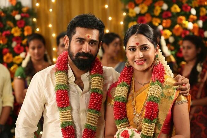 2017 ஆம் ஆண்டு ஜீவா ஷங்கர் இயக்கத்தால் வெளிவந்த படம் எமன். இப்படத்தில் விஜய் ஆண்டனி இரட்டை கதாபாத்திரத்தில் நடித்து இருந்தார். இது அரசியல் கலந்த ஆக்ஷன் த்ரில்லர் படம்.