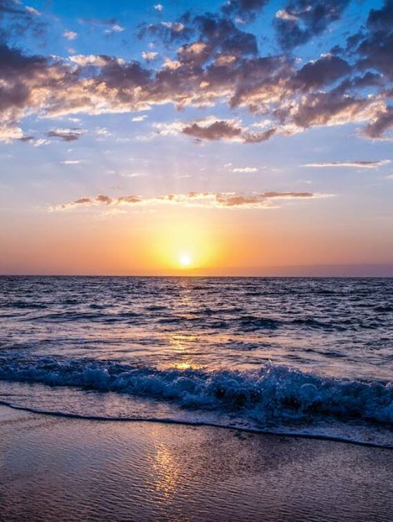 ऐसा देश जहां कभी नहीं डूबता है सूरज