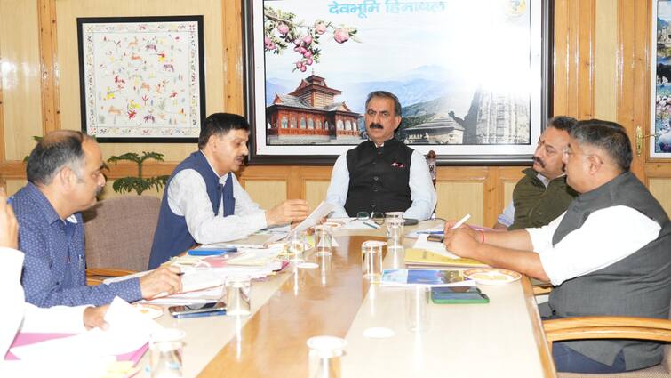 Himachal School CM Sukhvinder Singh Sukhu instructions to merge government schools with less number of students ann Himachal: हिमाचल सरकार के लिए चिंता का विषय, सरकारी स्कूलों में घट रही बच्चों की संख्या