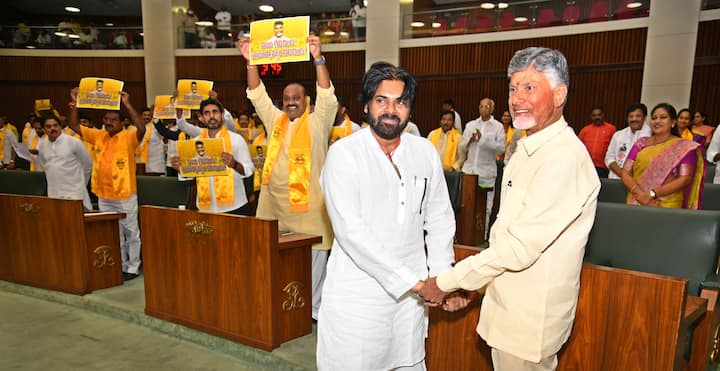 इतना ही नहीं, राज्य सरकार ने पवन कल्याण को सुरक्षा के लिहाज से Y+ सिक्योरिटी भी दे रखी है.