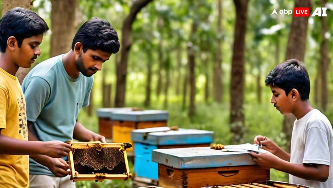 यूपी के तीन भाइयों ने लाखों की नौकरी छोड़कर शुरू की मोती और शहद की खेती, खूब हो रही है तारीफ UP Varanasi Three brothers quit jobs worth lakhs and started pearl bee farming PM Narendra Modi Praised यूपी के तीन भाइयों ने लाखों की नौकरी छोड़कर शुरू की मोती और शहद की खेती, खूब हो रही है तारीफ