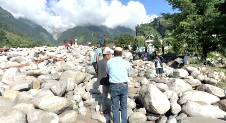 Cloud Burst in Himachal Manali-Leh National highway मनाली-लेह नेशनल हाईवे पर बादल फटने से भारी नुकसान, पलचान में आई बाढ़, रास्ते डायवर्ट