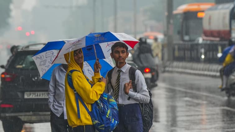 punjab weather update monsoon rain alert in these cities Punjab Weather Update: ਪੰਜਾਬ ਦੇ ਇਨ੍ਹਾਂ ਜ਼ਿਲ੍ਹਿਆਂ 'ਚ ਮੀਂਹ ਦਾ ਅਲਰਟ, ਜਾਣੋ ਆਪਣੇ ਸ਼ਹਿਰ ਦਾ ਹਾਲ