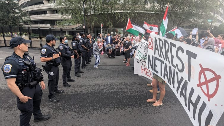 Thousands Protest Outside US Capitol As Netanyahu Delivers Speech: 'Hypocrisy Of Politicians Beyond Limit' Thousands Protest Outside US Capitol As Netanyahu Delivers Speech: 'Hypocrisy Of Politicians Beyond Limit'