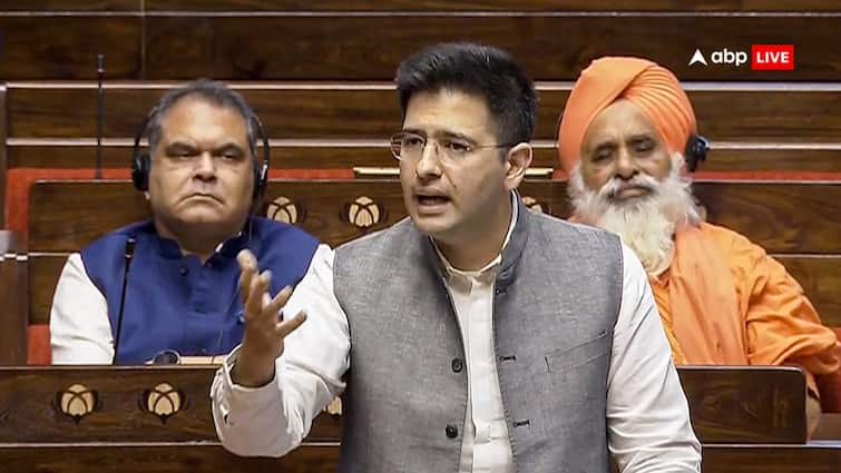 raghav chadha aap on union budget 2024 said pay taxes like england to get service like somalia in rajya sabha Parliament session: ਅਸੀਂ ਸੋਮਾਲੀਆ ਵਰਗੀਆਂ ਸਹੂਲਤਾਂ ਲੈਣ ਲਈ ਇੰਗਲੈਂਡ ਵਾਂਗ ਦੇ ਰਹੇ ਹਾਂ ਟੈਕਸ, ਰਾਘਵ ਚੱਢਾ ਨੇ ਕੱਢ ਲਿਆਂਦੇ ਸਬੂਤ