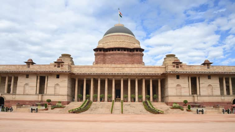 Rashtrapati Bhavan Durbar Hall renamed Ganatantra Mandap Ashok Hall Renamed Ashok Mandap Rashtrapati Bhavan Hall Name Change: राष्ट्रपति भवन के 'दरबार हॉल' और 'अशोक हॉल' का बदला नाम, अब ये होगी नई पहचान