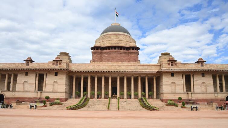 Rashtrapati Bhavan Hall Name Change: राष्ट्रपति भवन के 'दरबार हॉल' और 'अशोक हॉल' का बदला नाम, अब ये होगी नई पहचान