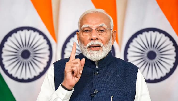 Kargil Vijay Diwas 2024 PM Narendra Modi Kargil Visit Know Schedule Jammu Kashmir Ladakh Kargil Vijay Diwas 2024: 25वां कारगिल विजय दिवस! सेना के जांबाजों को PM मोदी देंगे श्रद्धांजलि, जानें क्या है पूरा प्लान