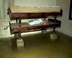 8 દિવસ પછી પણ પોરબંદરમાં પાણી નથી ઓસર્યા, 1500 ઘર પ્રભાવિત, લોકોમાં ભારે આક્રોશ