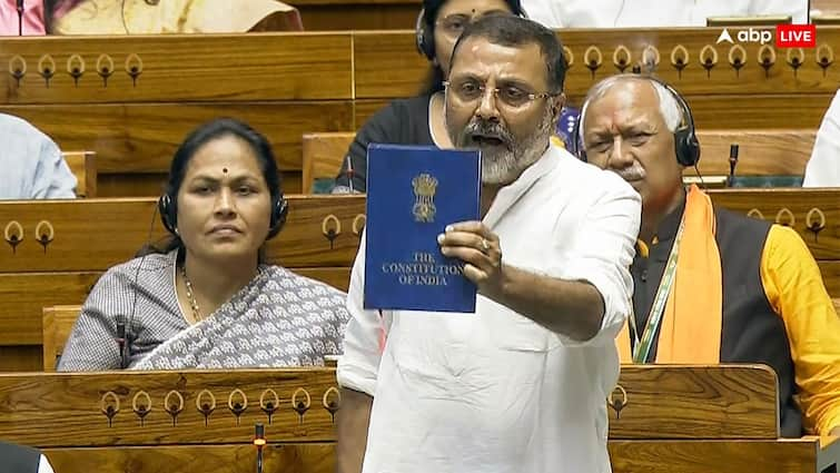 BJP MP Nishikant Dubey says Muslim Population Rising Tribal women marrying Bangladeshi intruders in Lok Sabha Lok Sabha: '10 फीसदी आदिवासी कहां गायब हो गए?', निशिकांत दुबे ने लोकसभा में मुस्लिम आबादी पर क्या कहा?