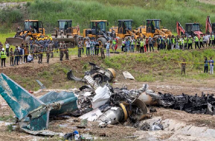 Nepal Plane Crash 18 people died in kathmandu how pilot Manish Shakya life was saved know Nepal Plane Crash : नेपाल में जलते प्लेन में 18 लोगों की मौत, बच गया एक पायलट, हो गया चमत्कार, जानें कैसे?